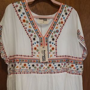 Savanna Jane White Embroidered V-Neck Peasant Dress